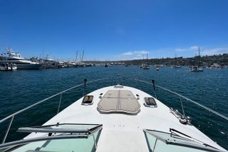 Private Luxury 45' Bay Cruiser Tour in San Diego: Suitable for Any Events