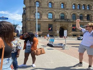 Best of Ottawa Small Group Walking Tour with Boat Cruise