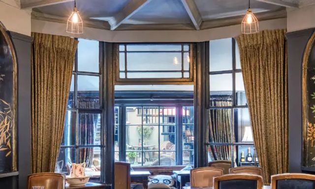 Guy Fawkes Inn