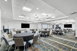 Ballroom at Holiday Inn & Suites, Cloverdale