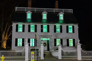 Salem Edge of Twilight Dead of Night Ghost Tour