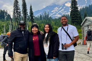 Private Mount Rainier Full Day Chauffeur Experience