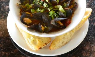 Symposium Cafe Restaurant - Thornhill