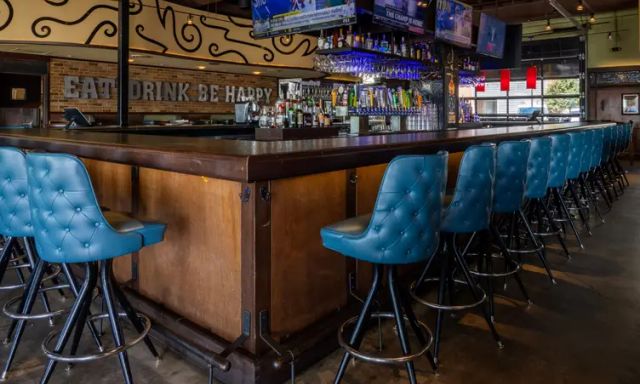 Bar Louie - Music Factory
