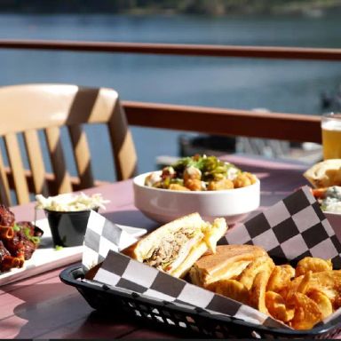 Bar & Grill