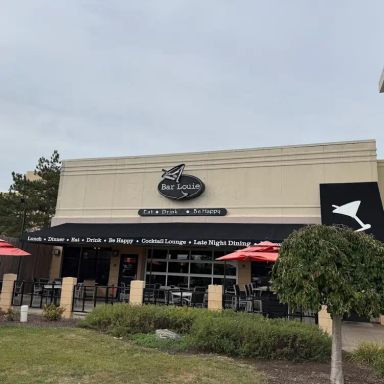 Bar Louie - Livonia