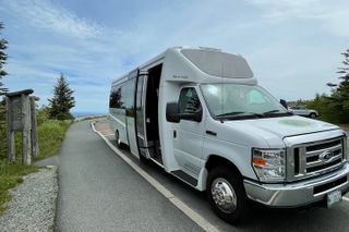 Premium Narrated Bus Tour of Bar Harbor and Acadia National Park (3.5 Hours)