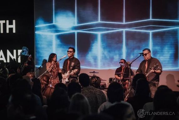 Love & Roll: Outlanders Live