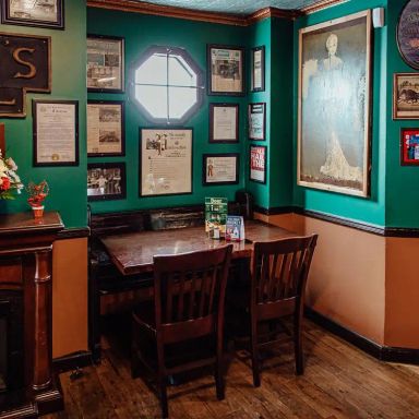 Neir's Tavern
