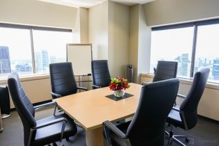 Harbourview Meeting Room at Intelligent Office - First Canadian Place