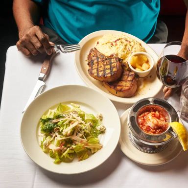 Harry & Izzy's - Downtown