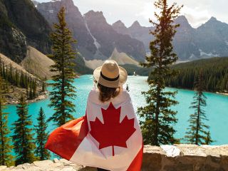 Lake Louise & Johnston Canyon Tour from Calgary/Banff/Canmore