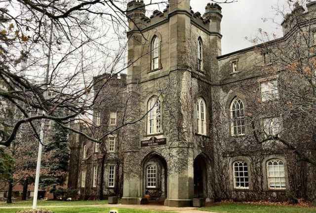 Bicentennial Courthouse Tour - October 18