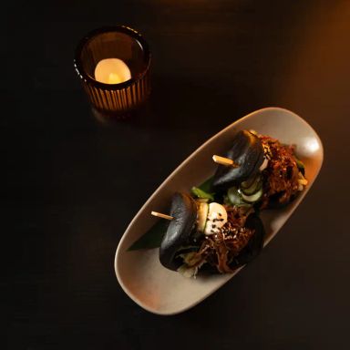 Hizola's Kitchen & Bar