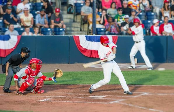 Everett AquaSox at Vancouver Canadians