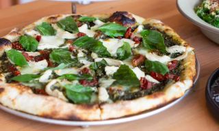 UNA pizza + wine Edmonton: South Common