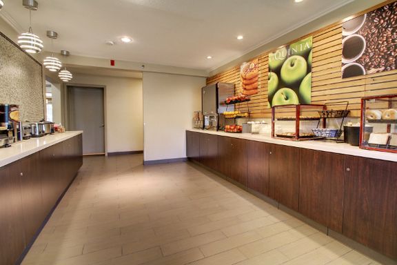 La Quinta Inn & Suites by Wyndham Carlsbad