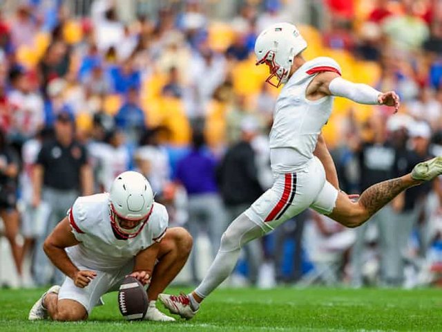 Villanova Wildcats at Louisville Cardinals Football