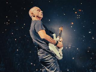 Eros Ramazzotti - UNA HISTORIA IMPORTANTE