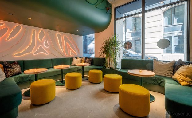 Venue at 11:59 Bar:Café