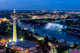 Skylon Tower, Niagara Falls Ontario Observation Deck Admission