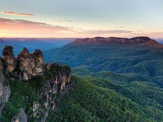 From Sydney: Blue Mountains with Zoo, Koala Photo & Scenic World
