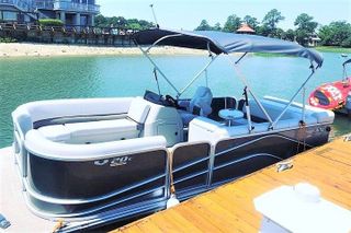 2-Hour Private Hilton Head Pontoon Boat Rental