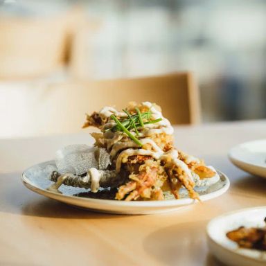 Koomo Restaurant and Bar