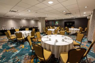 Rosedale Room at Holiday Inn Toronto Downtown Centre