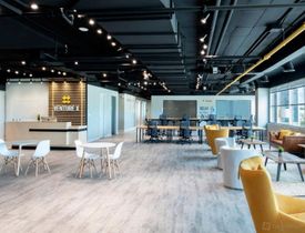 Private Desk at Venture X Richmond Hill