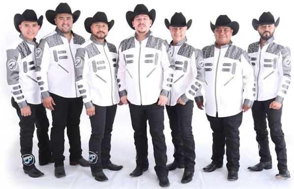 PALOMO, SALOMON ROBLES Y MAS