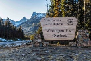 North Cascades National Park Small Group Scenic Tour from Seattle