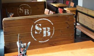 Smokin Bones Castle Market