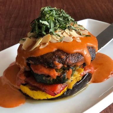 Kamoosh Bistro