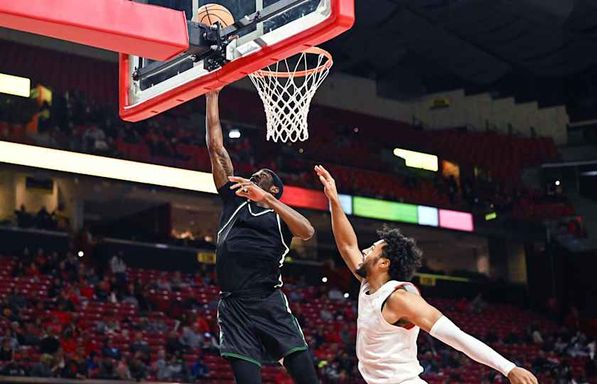 UMass Lowell River Hawks at Binghamton Bearcats Basketball