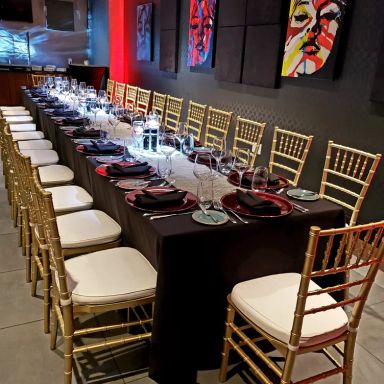 Fourth & Walnut restaurant tavern