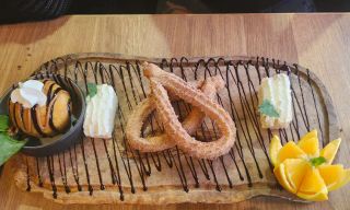 3 Mariachis (Vaughan)