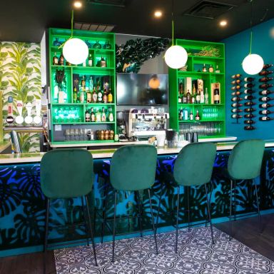 Qué Rico Tapas Bar