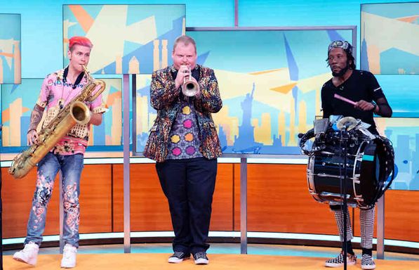 The Floozies and Too Many Zooz