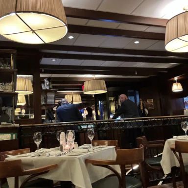 Mr. B's Bistro