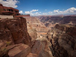 Grand Canyon Helicopter Tour with Eagle Point Rim Landing