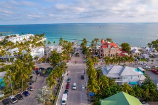 Miami to Key West One Day Roundtrip Shuttle