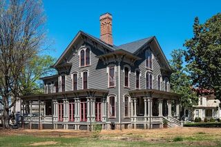 Historic Oakwood: History & Architecture Tour