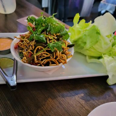 Shark Club Sports Bar & Grill - Deerfoot
