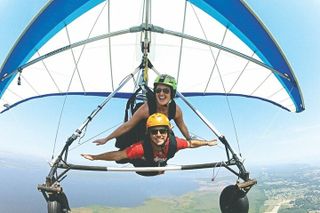 Grandy Tandem Hang Gliding 2000 in Outer Banks