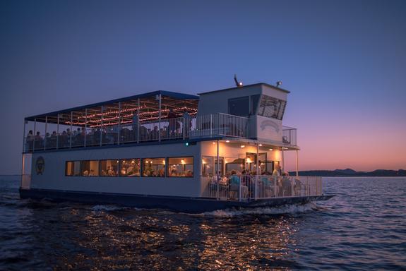 Lake Pleasant Cruises