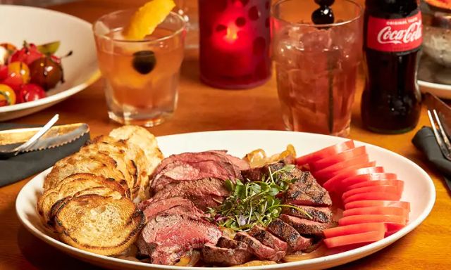 1933 Lounge by St Elmo in Fishers