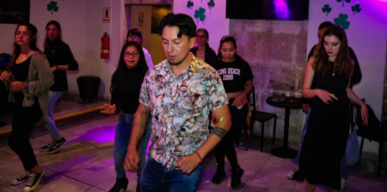 Thursday Salsa Class and Social at Deja Vu Arequipa