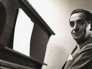 Irving Berlin's Holiday Inn