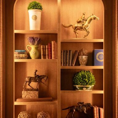 The OAK room & bar